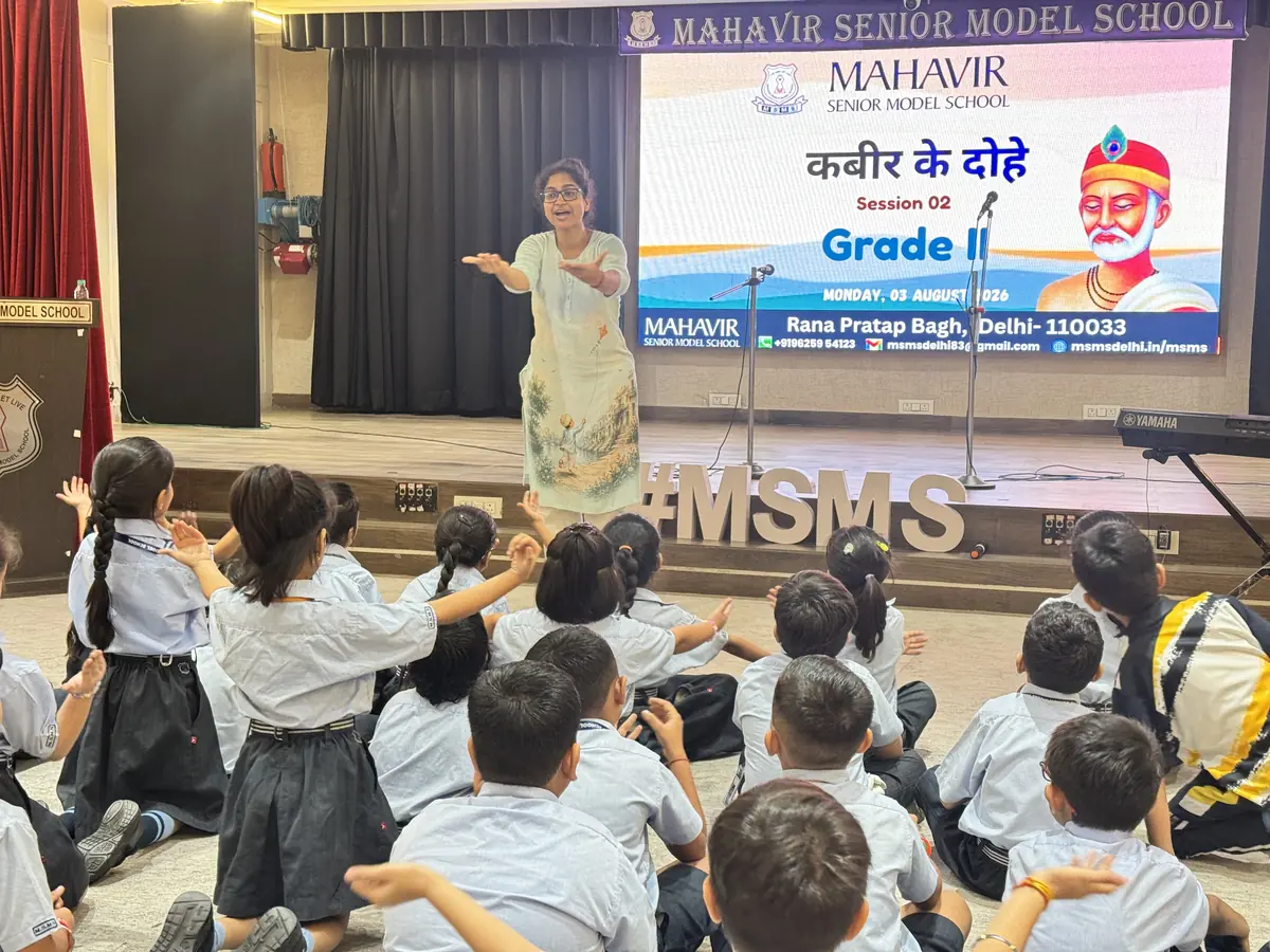 Shivani leading Session 2 with Class 2 at Mahavir Senior Model School; the screen reads Kabir ke dohe, Session 02, Grade II, Monday 3 August 2026